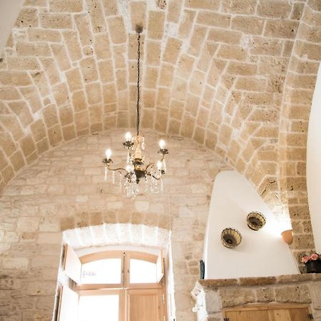 Piazza Duomo - Medieval Puglia'S House โจวีนัซโซ ภายนอก รูปภาพ